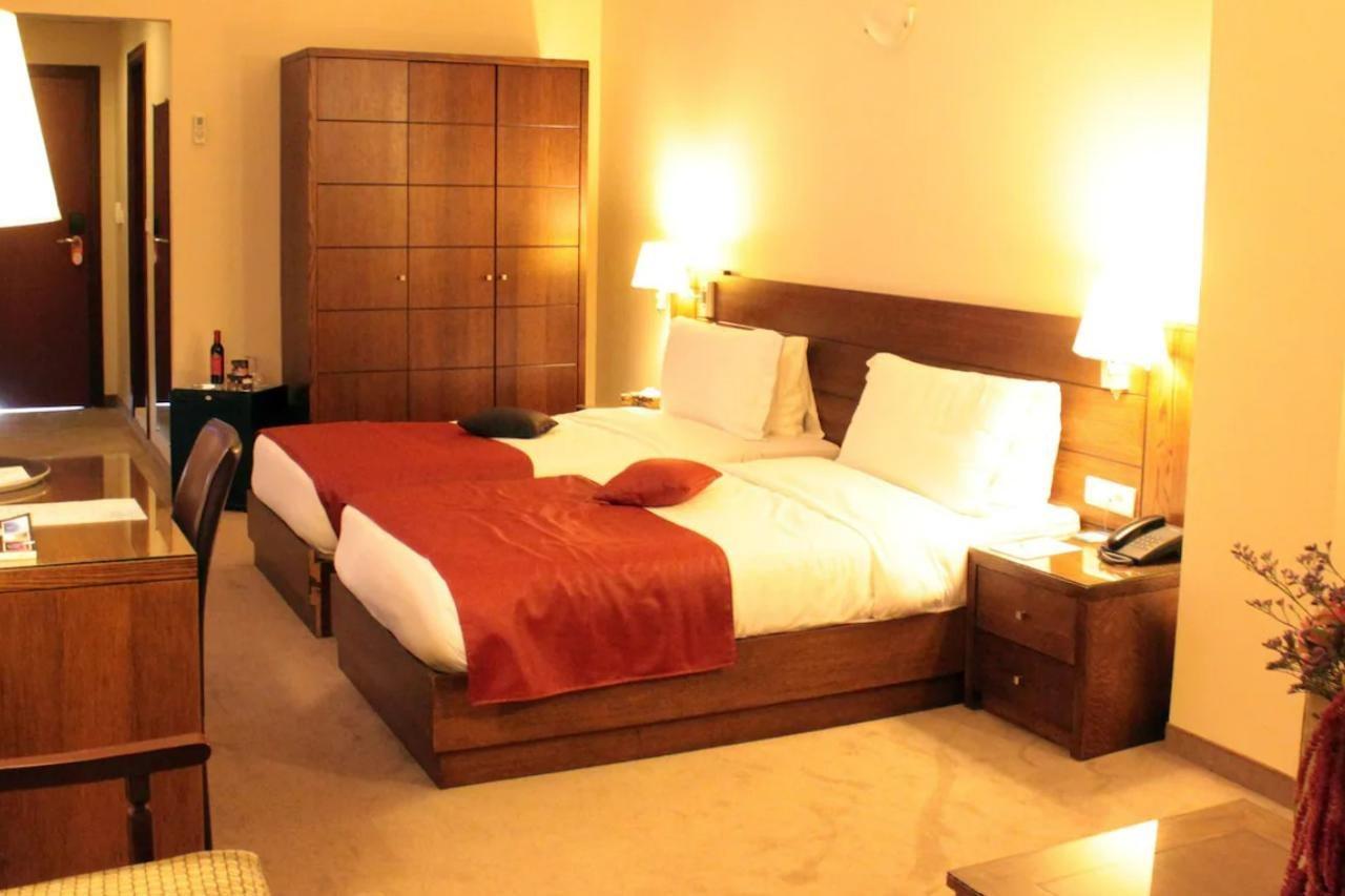 Cosmopolitan Hotel Bejrút Kültér fotó